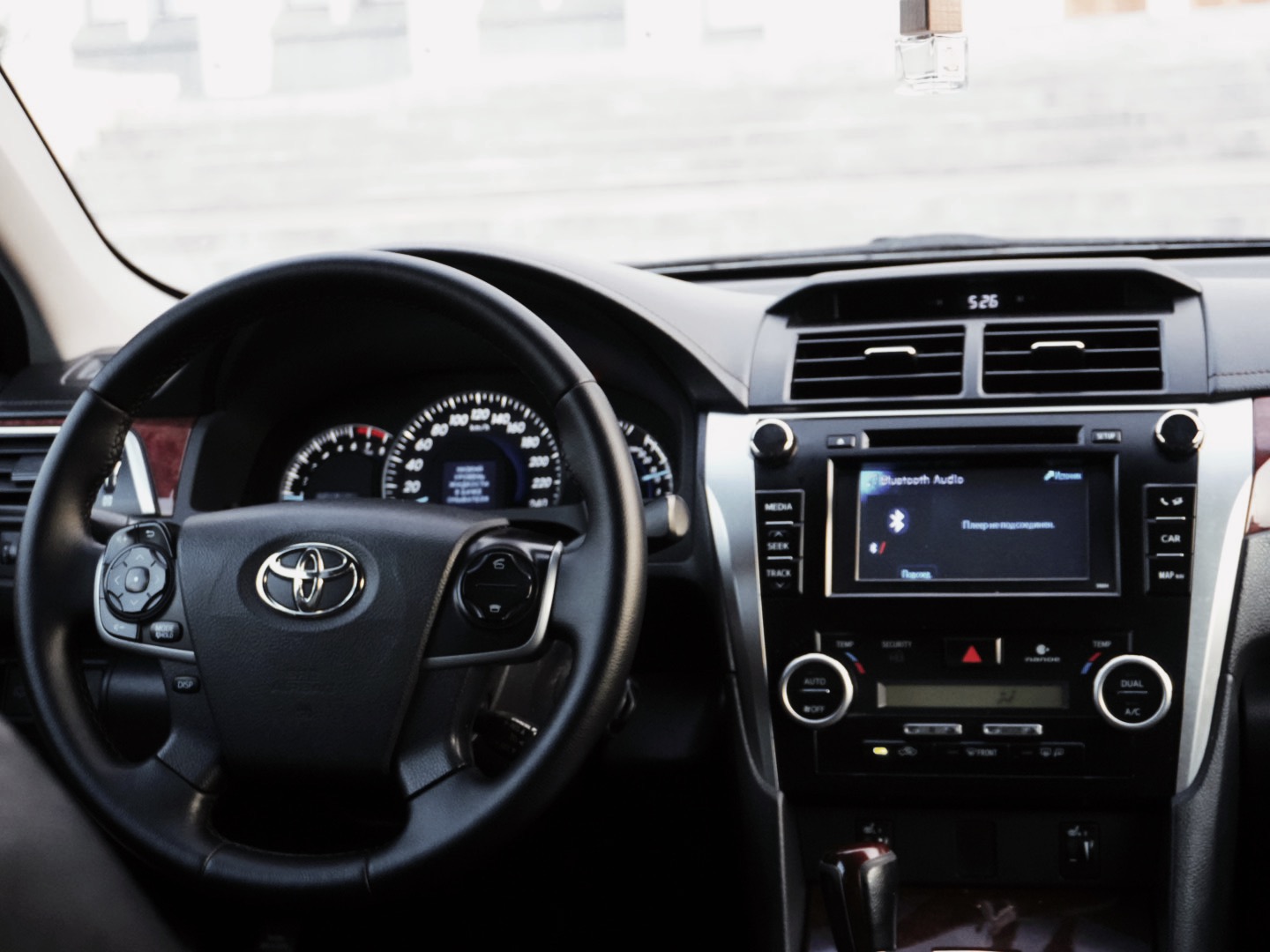 Toyota Camry — изображение 2