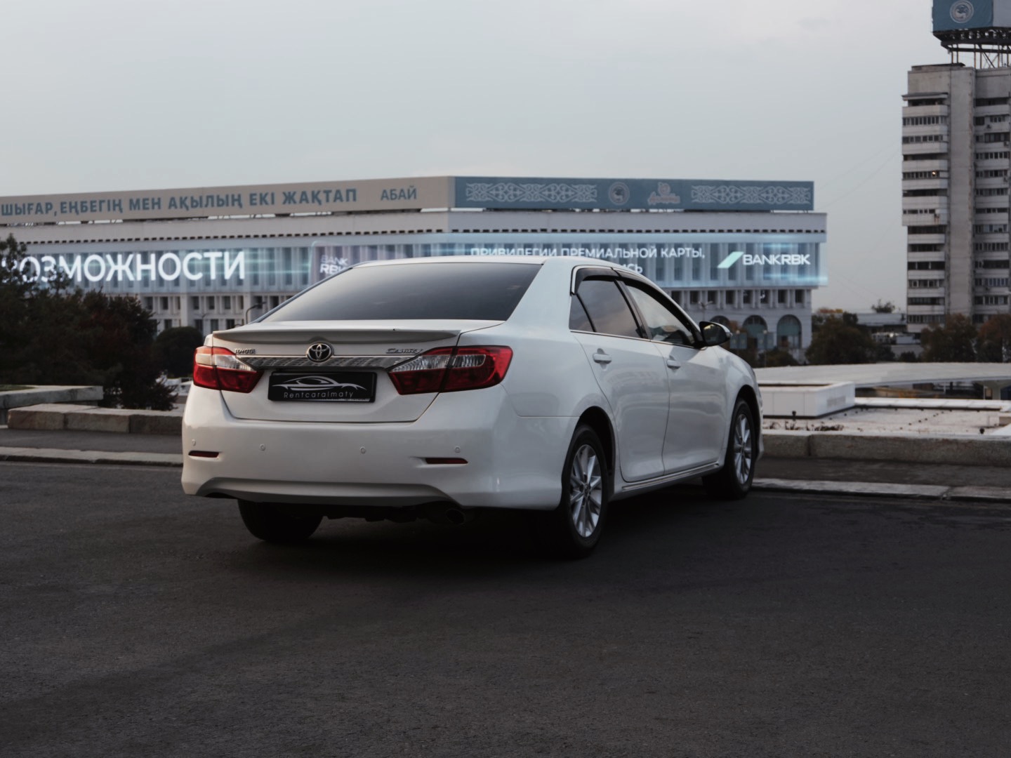 Toyota Camry — изображение 3