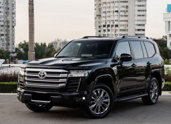 Toyota Land Cruiser 300