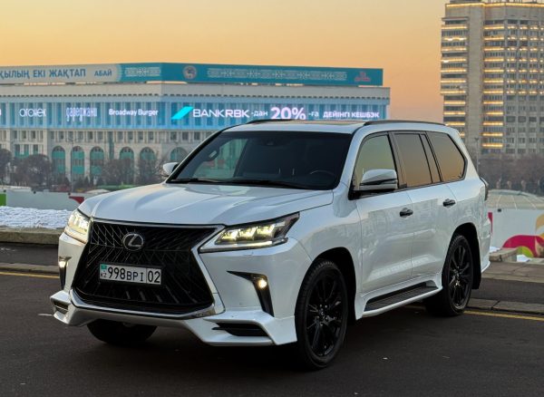 Lexus LX570