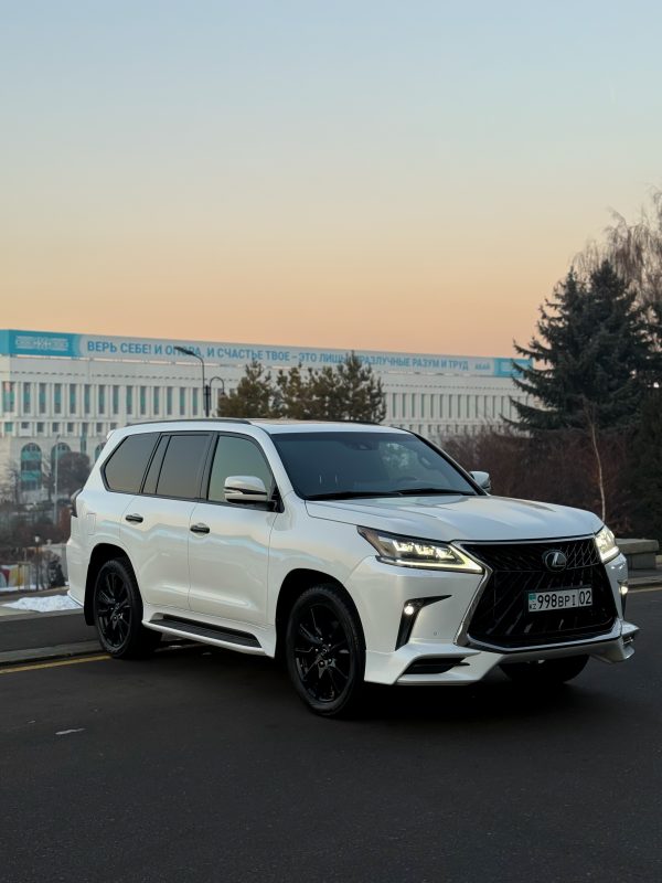 Lexus LX570