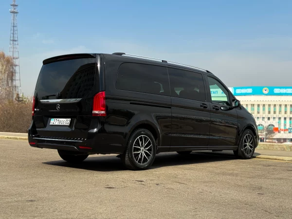 Mercedes-Benz V 250