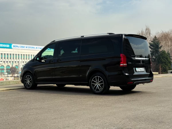 Mercedes-Benz V 250