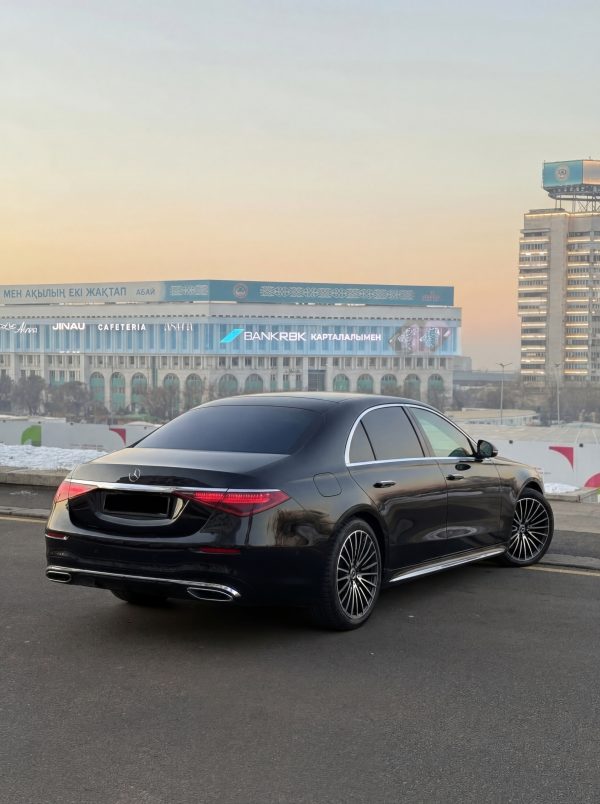 Mercedes Benz s560 223